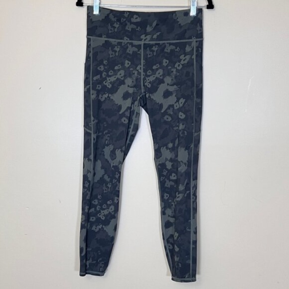Vuori Stride Camo Leggings - Women's Size M